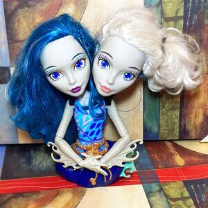 Monster High Peri and Pearl Serpentine Styling Head 2-Headed Doll Play Hair